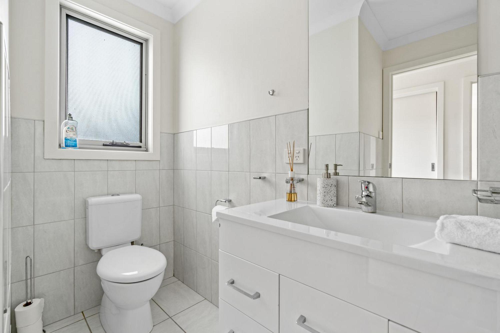 Stylish And Spacious Launceston Villa + Free Wifi Exterior photo